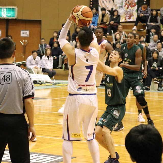 Bリーグ 熊本ヴォルターズ #7 小林慎太郎 西宮ストークス #13 道原紀晃 B.LEAGUE KUMAMOTO VOLTERS SHINTARO KOBAYASHI