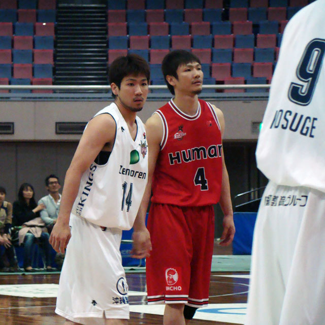 2013.4.28 大阪エヴェッサ vs 琉球ゴールデンキングス @大阪市中央体育館(ホーム最終戦) bj League Osaka Evessa vs Ryukyu GoldenKings