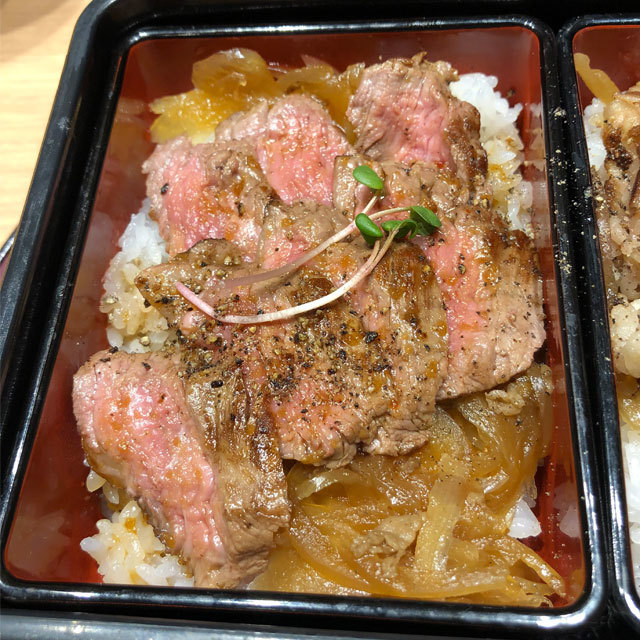 ビフテキ重・肉飯 ロマン亭 ルクア大阪店 photo by NecoTez (Team Zion) Cafe de Zion online shop