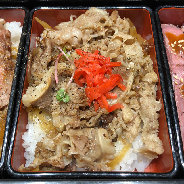 ビフテキ重・肉飯 ロマン亭 ルクア大阪店 photo by NecoTez (Team Zion) Cafe de Zion online shop