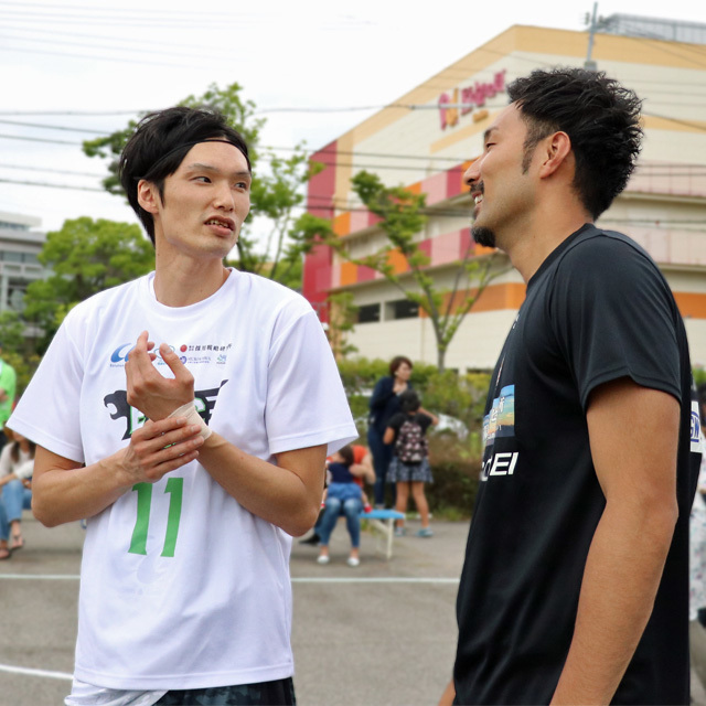 ストークス・ファミリー 谷直樹 根來 根来新之助 photo by izy Rodriguez (Team Zion) Cafe de Zion online shop