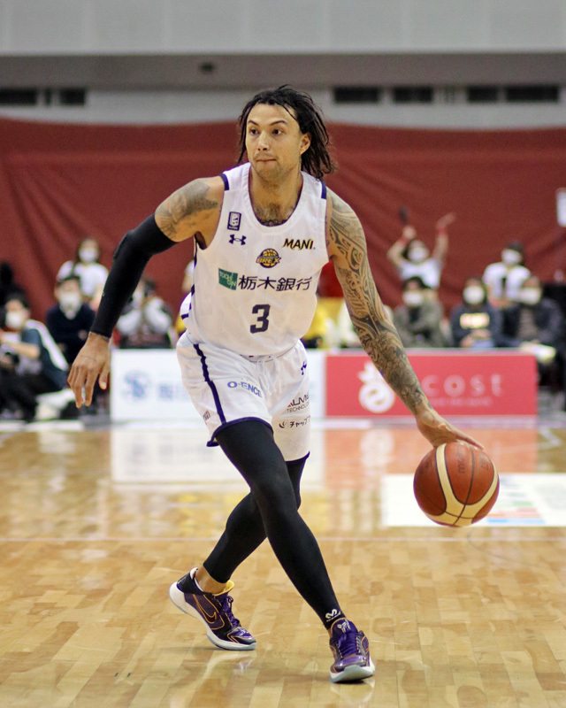 2022.03.16 Bリーグ 大阪エヴェッサ vs 宇都宮ブレックス @おおきにアリーナ舞洲 photo by izy Rodriguez (Team Zion)