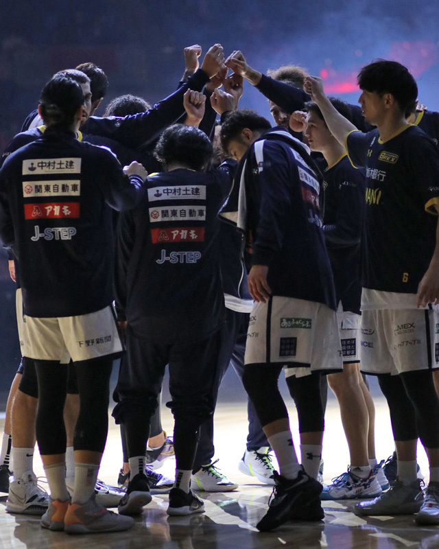 2022.03.16 Bリーグ 大阪エヴェッサ vs 宇都宮ブレックス @おおきにアリーナ舞洲 photo by izy Rodriguez (Team Zion)